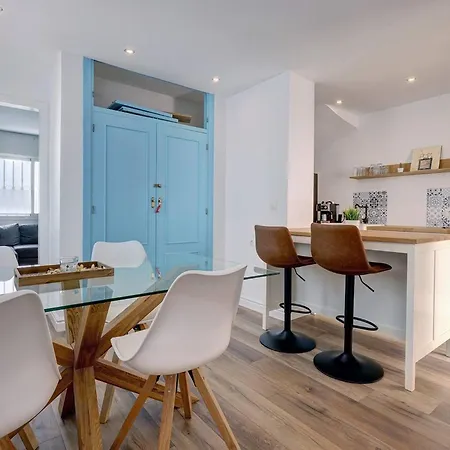 098 Traditional 2 Bed Pueblo Townhouse With Private Terrace
